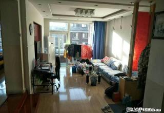 奥园6楼带阁楼中装2室109平年付1.8万包暖包物业 - 葫芦岛28生活网 hld.28life.com